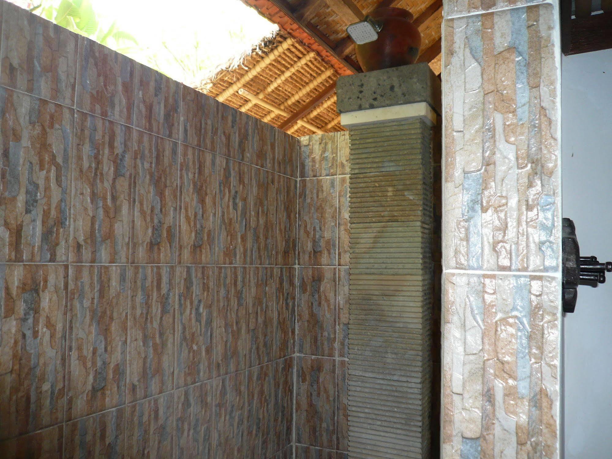 Wawa Wewe II Villas Amed Esterno foto