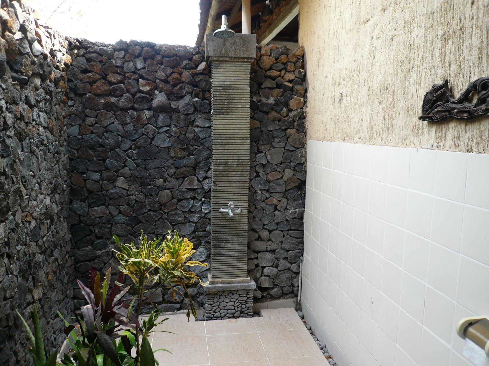 Wawa Wewe II Villas Amed Esterno foto