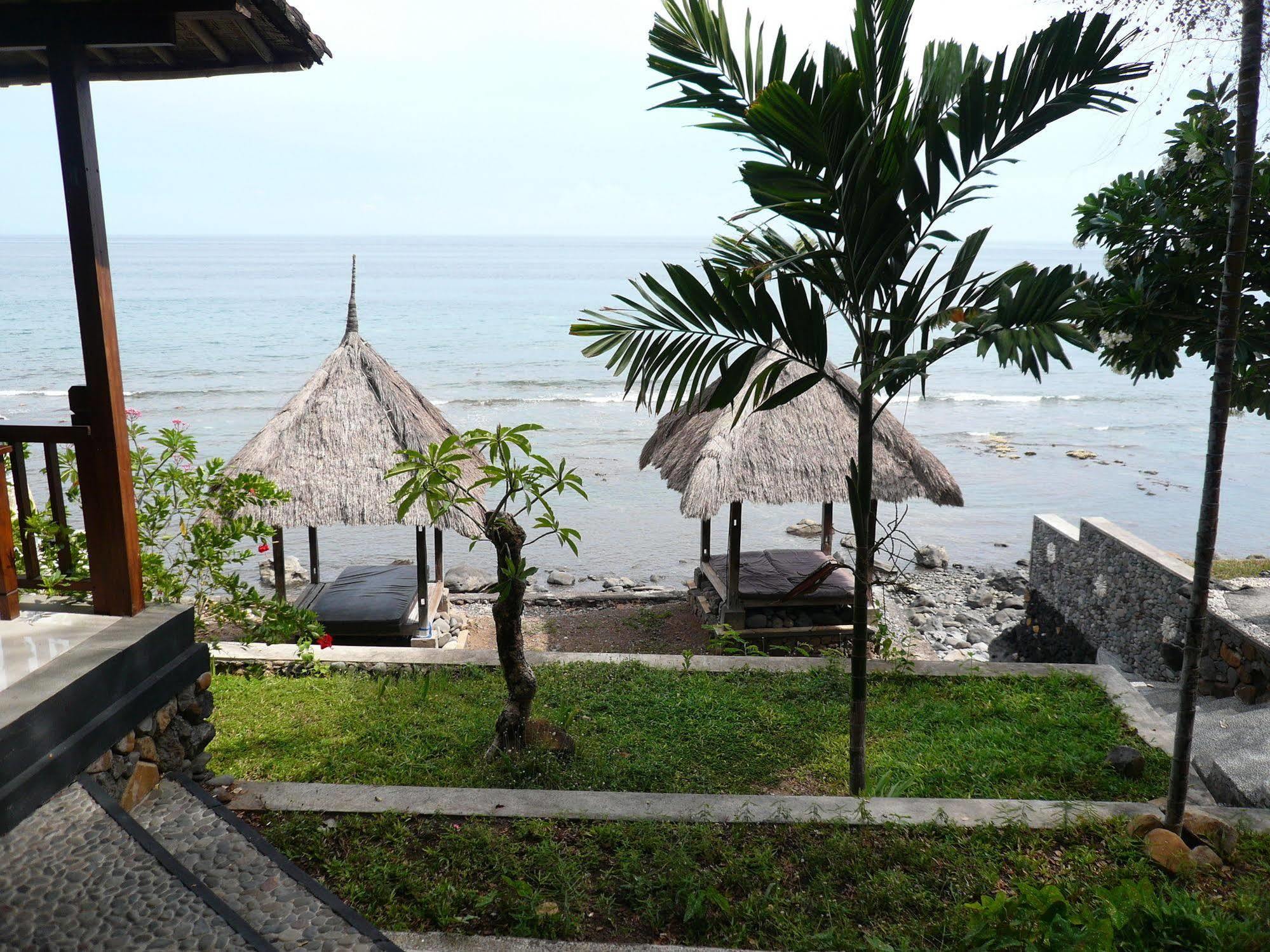 Wawa Wewe II Villas Amed Esterno foto