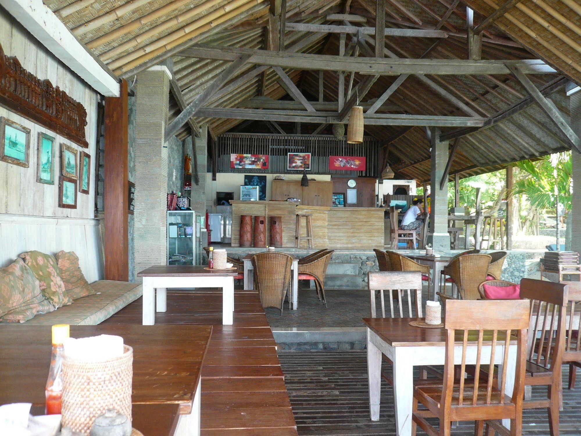 Wawa Wewe II Villas Amed Esterno foto