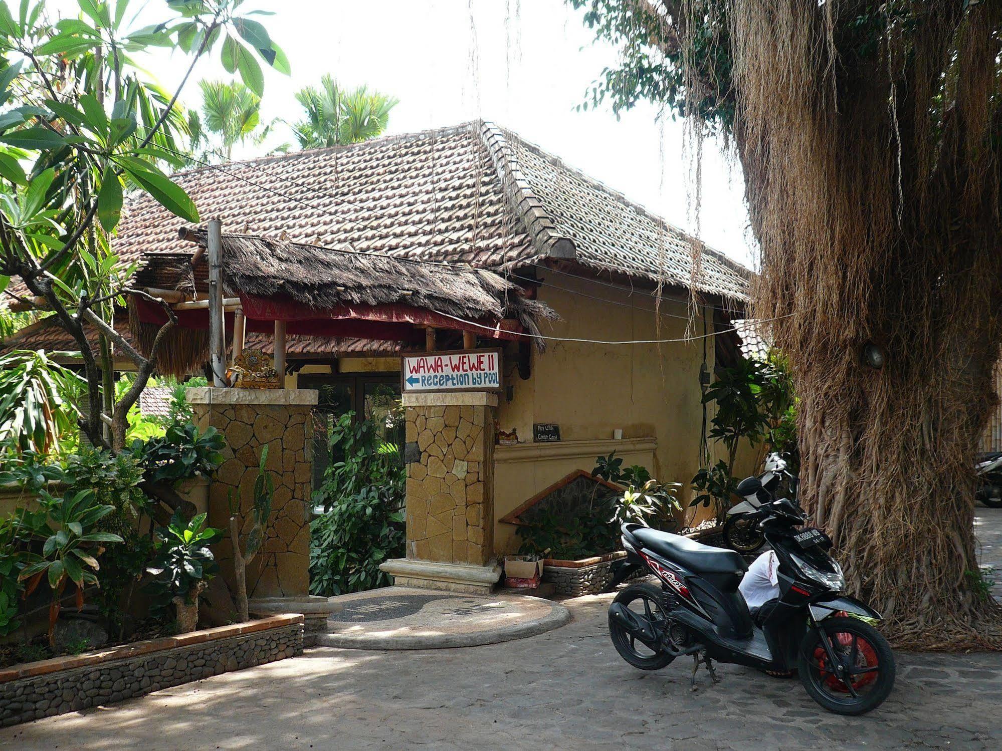 Wawa Wewe II Villas Amed Esterno foto