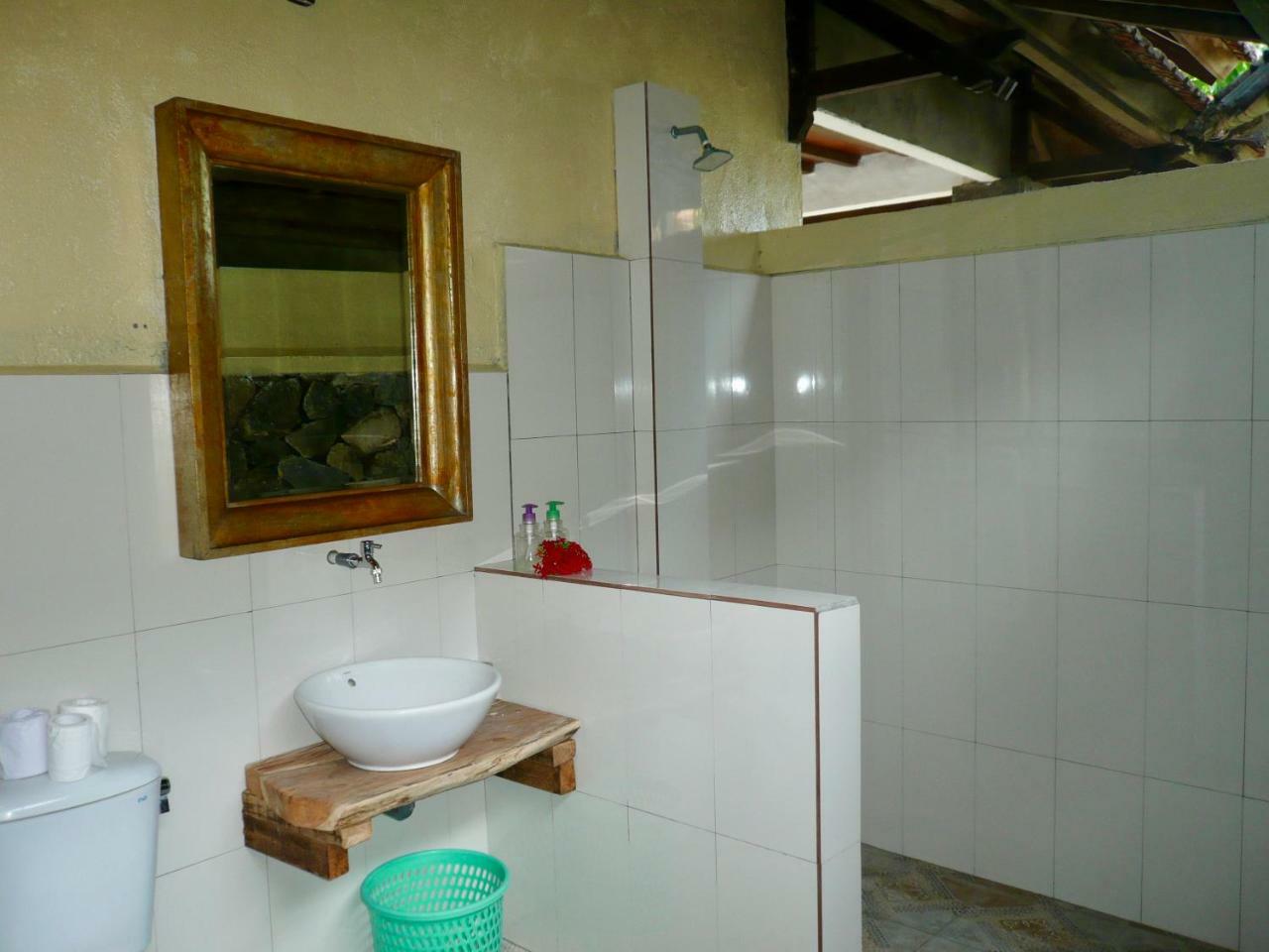 Wawa Wewe II Villas Amed Esterno foto